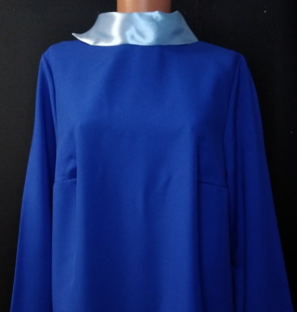Платье синее с атласным воротником