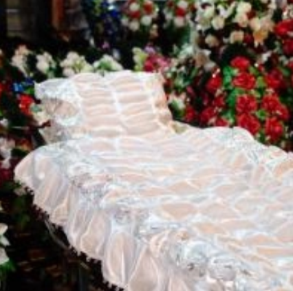 Комплект для погребения "Соренто" серебро (ПР-041) Комплект для погребения "Соренто" серебро (ПР-041)